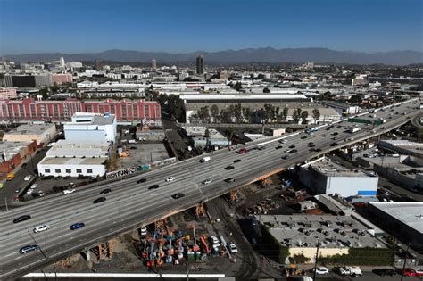 I-10 reopens in Los Angeles in time for Monday commute